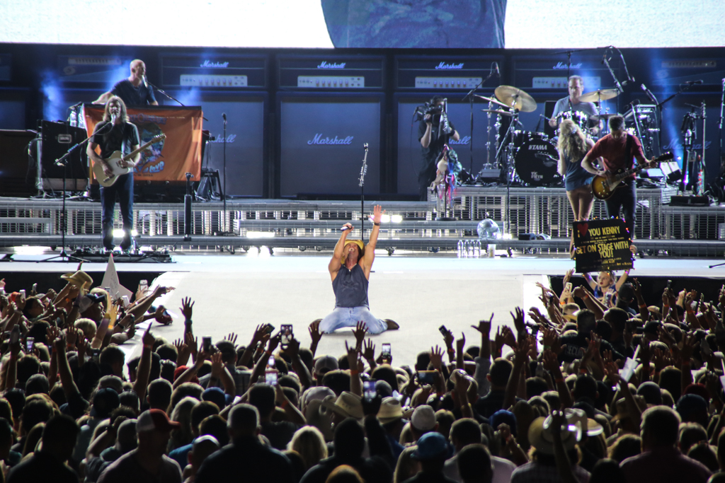 2016_Kenny_Chesney_BTobinPhoto-39